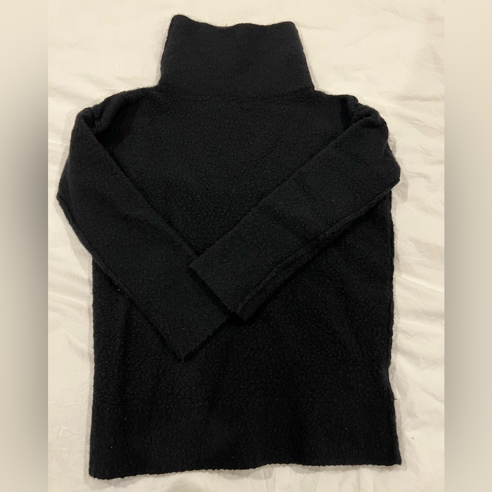 COS black turtleneck sweater  women’s EUR size XS